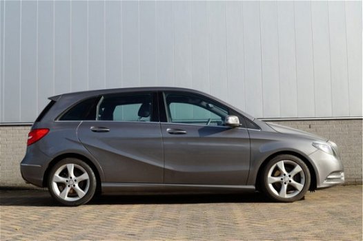 Mercedes-Benz B-klasse - B-klasse 180 Sportpakket / Panoramadak - 1