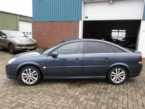 Opel Vectra GTS - 2.2-16V Executive - 1