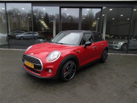 Mini Mini Cooper - 1.5 136pk Pepper, Navi, Cruise, Airco, Pdc, 18 - 1