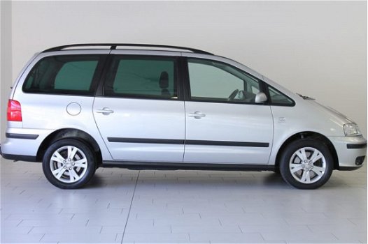 Seat Alhambra - 1.8-20VT Stylance AUTOMAAT | ECC-AIRCO | XENON | VOORUIT VERWARMING | ETC - 1