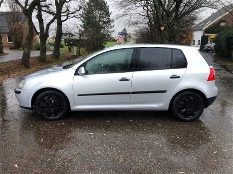 Volkswagen Golf - 1.9 TDI Trendline - 1