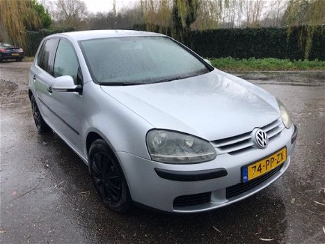 Volkswagen Golf - 1.9 TDI Trendline - 1