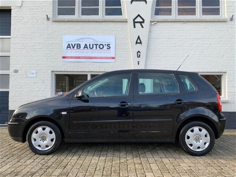 Volkswagen Polo - 1.2-12V Highline Airco Stoelverwarming - 1