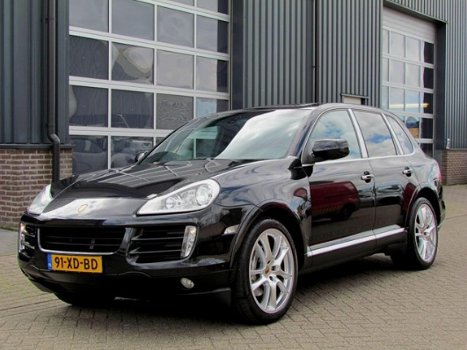 Porsche Cayenne - 4.8 S GTS Pakket-Leder-Panoramadak-Luchtvering-Clima(ECC)-Navigatie-Xenon-LED-21