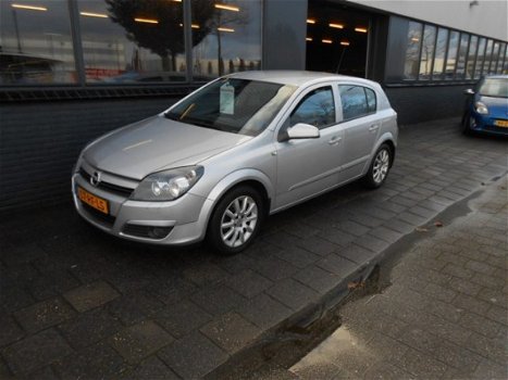 Opel Astra - 1.4 Enjoy - 1