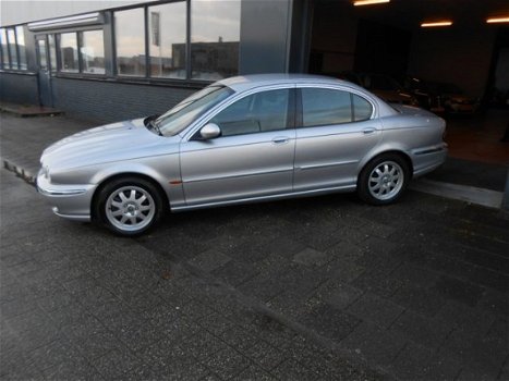 Jaguar X-type - 2.5 V6 Executive 4X4 - 1