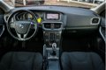 Volvo V40 - 1.6 T2 Xenon | Navigatie | 17'' | Stoelverwarming - 1 - Thumbnail