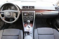 Audi A4 Avant - 2.5 TDI Exclusive MT | Automaat | Trekhaak |