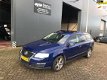 Volkswagen Passat Variant - 1.6 FSI Sportline APK/AUTOMAAT/NAP/XENON/AIRCO/ZEER NETTE AUTO - 1 - Thumbnail