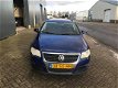 Volkswagen Passat Variant - 1.6 FSI Sportline APK/AUTOMAAT/NAP/XENON/AIRCO/ZEER NETTE AUTO - 1 - Thumbnail