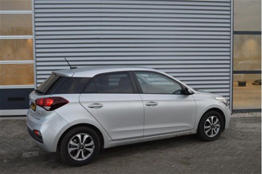 Hyundai i20 - 1.0 T 100PK Aut Comfort Navi Style pack - 1