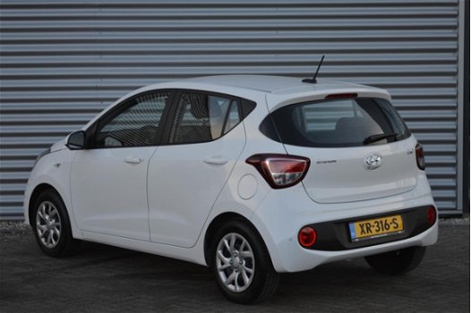 Hyundai i10 - 1.0i 66pk Comfort (Navi, PDC) - 1