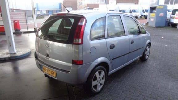 Opel Meriva - 1.6 Essentia Riem Vervangen Bij 85375 - 1