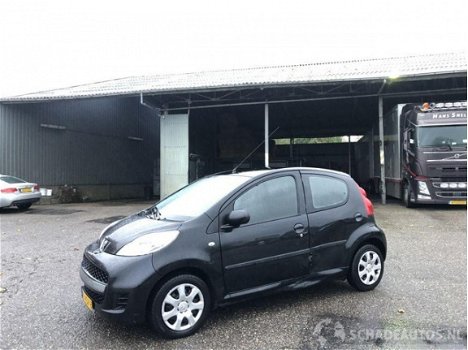 Peugeot 107 - 1.0i 12v 68pk millesim 5drs - airco - elektr ramen - radio - 1e eig. - org nl + nap - - 1