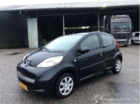 Peugeot 107 - 1.0i 12v 68pk millesim 5drs - airco - elektr ramen - radio - 1e eig. - org nl + nap - - 1