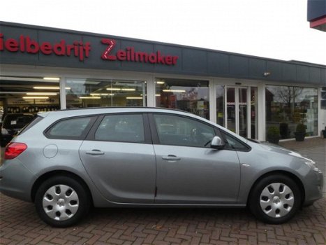 Opel Astra Sports Tourer - 1.4 100PK BUSINESS EDITION - 1