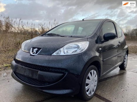 Peugeot 107 - 1.0-12V Urban Move - 1