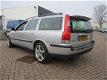 Volvo V70 - 2.5 R AWD l Youngtimer l Leer l Xenon l Opendak l - 1 - Thumbnail