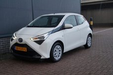 Toyota Aygo - 1.0 VVT-i x-play l Airco | Android auto / Apple carplay