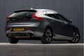 Volvo V40 - 2.0 D2 R-Design Sport Sport (NAVIGATIE, XENON, ALCANTARA, ZWART HEMEL, STOELVERW, DIGITA - 1 - Thumbnail