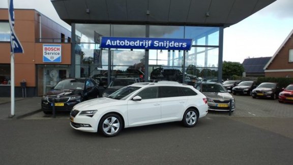 Skoda Superb Combi - 1.6 TDI AMBITION BUSINESS PDC/NAVI Volledige onderhoudshistorie - 1