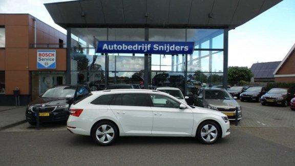 Skoda Superb Combi - 1.6 TDI AMBITION BUSINESS PDC/NAVI Volledige onderhoudshistorie - 1