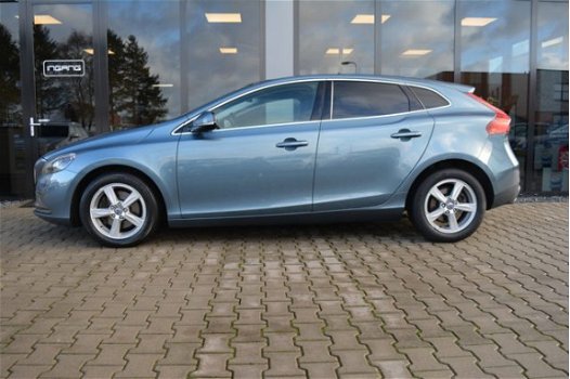 Volvo V40 - 1.6 T2 Xenon | Navigatie | | Dealer Onderhouden | - 1