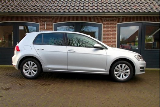 Volkswagen Golf - 1.2 TSI Edition - 1