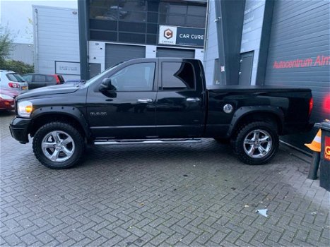 Dodge Ram Pick Up - HEMI 5.7 - 1