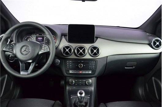 Mercedes-Benz B-klasse - 180d BS Navigatie, Led verlichting, Stoelverwarming, Parktronic incl. achte - 1