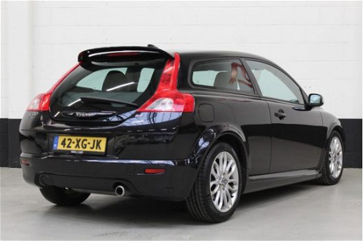 Volvo C30 - 2.4i 170pk 5 cilinder Momentum |perfect aantoonbaar onderhouden| - 1