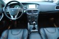 Volvo V40 - 2.0 D4 Summum Business 190PK DEALER OND. NAP - 1 - Thumbnail