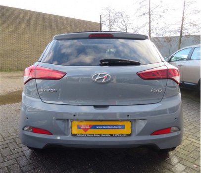 Hyundai i20 - 1.2 HP Premium AIRCO/ECC / SCHUIFDAK / LM VELGEN - 1