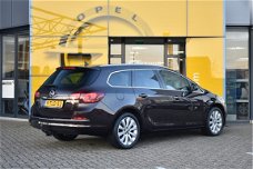 Opel Astra Sports Tourer - 1.4 Turbo | Camera | Leder | AGR-Comfortstoelen | Stuur/stoelverwarming |