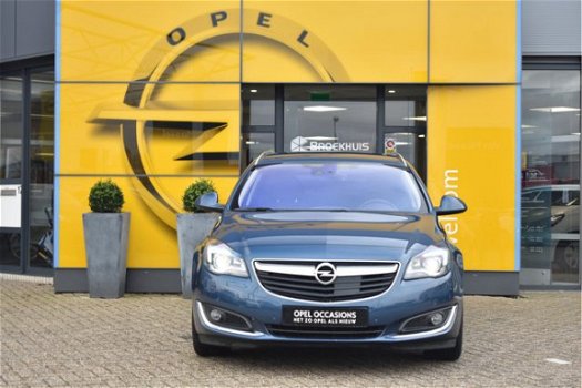 Opel Insignia Sports Tourer - 2.0 CDTI | Business Executive+ | Automaat | Navigatie | Adaptieve Crui - 1