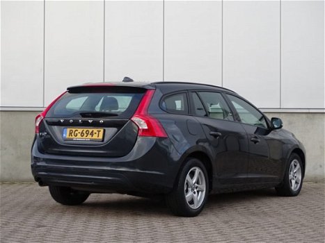 Volvo V60 - 2.0 D2 Kinetic - 1