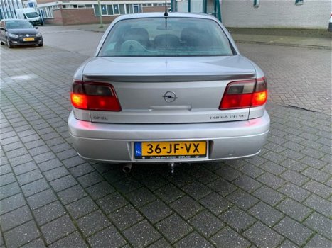 Opel Omega - 2.6i V6 Exec.Ed. AUT, LEER, XENON, VOL Optie - 1