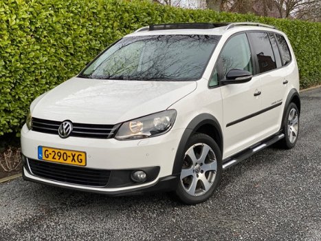 Volkswagen Touran - 1.4 TSI Cross 7 Persoons 140PK - 1