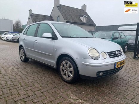 Volkswagen Polo - 1.9 TDI Highline ( LAGE KM - NAP / APK / AIRCO / CLIMA / DAK / 5DRS ) - 1