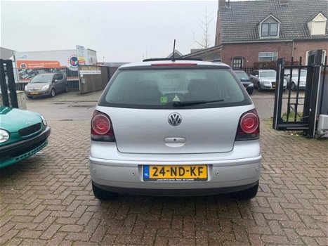 Volkswagen Polo - 1.9 TDI Highline ( LAGE KM - NAP / APK / AIRCO / CLIMA / DAK / 5DRS ) - 1