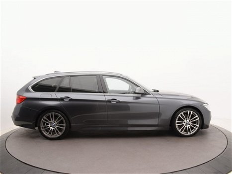 BMW 3-serie Touring - 320d M-sport Edition Headup | Leer | OrigNL | Topstaat | Flippers | M-sport on - 1
