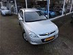 Hyundai i30 CW - 1.6i Dynamic - 1 - Thumbnail