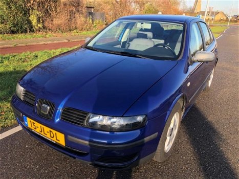 Seat Leon - 1.4-16V Stella Airco, NAP, Boekjes - 1