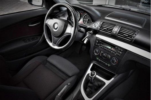 BMW 1-serie - 116i / 1e hands / Dealer ond. / Parkeersensoren - 1