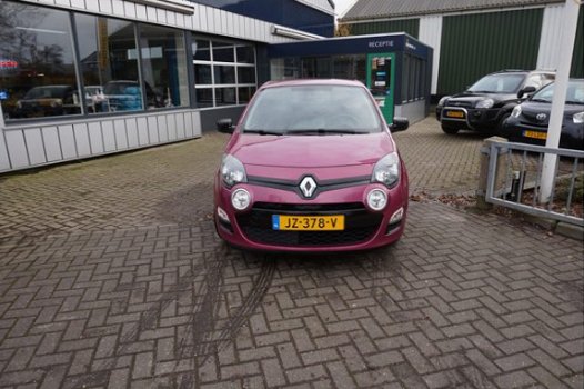 Renault Twingo - 1.2 16V Dynamique airco, cruise Rijklaarprijs incl. nw apk / beurt / 6 mnd bovag ga - 1