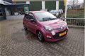 Renault Twingo - 1.2 16V Dynamique airco, cruise Rijklaarprijs incl. nw apk / beurt / 6 mnd bovag ga - 1 - Thumbnail