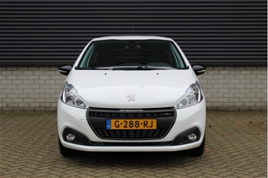 Peugeot 208 - 1.2 110pk 5D EAT6 GT-Line AUTOMAAT / navi / - 1