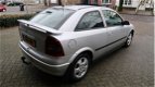 Opel Astra - 2.2-16V Sport Edition II AIRCO/TREKHAAK/APK 01-21/NAP - 1 - Thumbnail