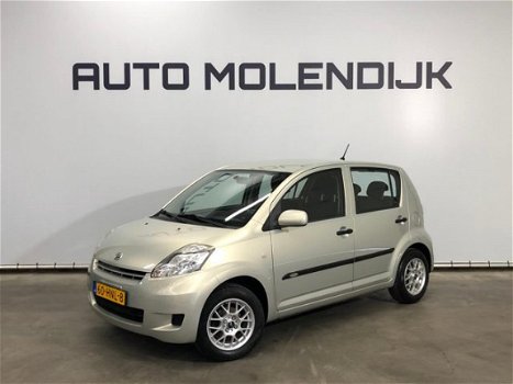 Daihatsu Sirion 2 - 1.0-12V Premium / Airco / Nieuwe APK - 1