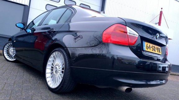 BMW 3-serie - 320i High Executive *Automaat*18''Alpina*PDC*NAP - 1